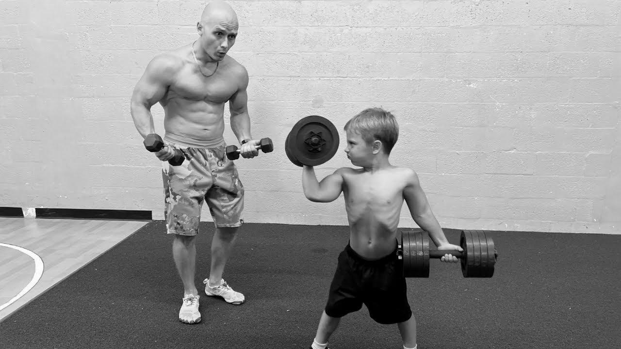 How to grow to be STRONG?!  5 Yr Old Boy Lifts Heavy Weights